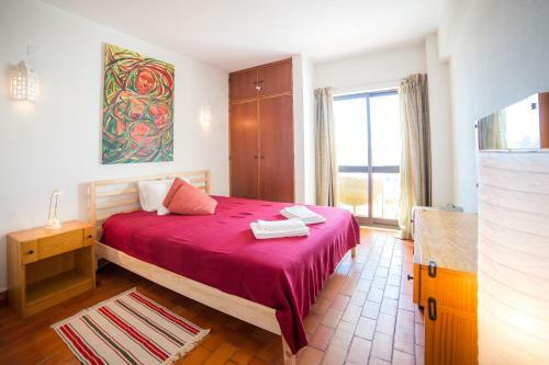 A02 - 1 Bed Apartment With Pool