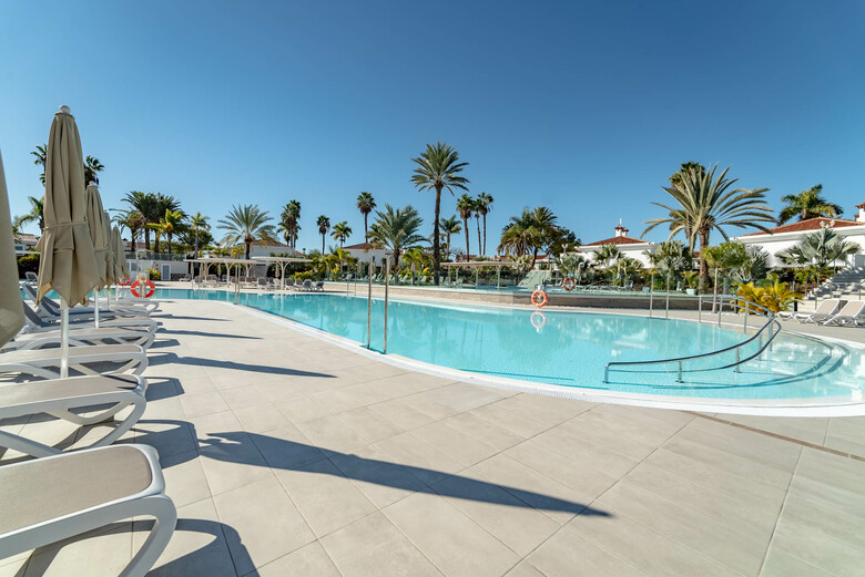 Apartamentos Livvo Dunagolf Suites