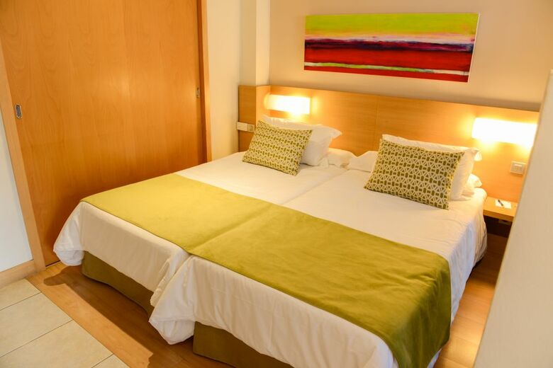Aparthotel Morasol Suites
