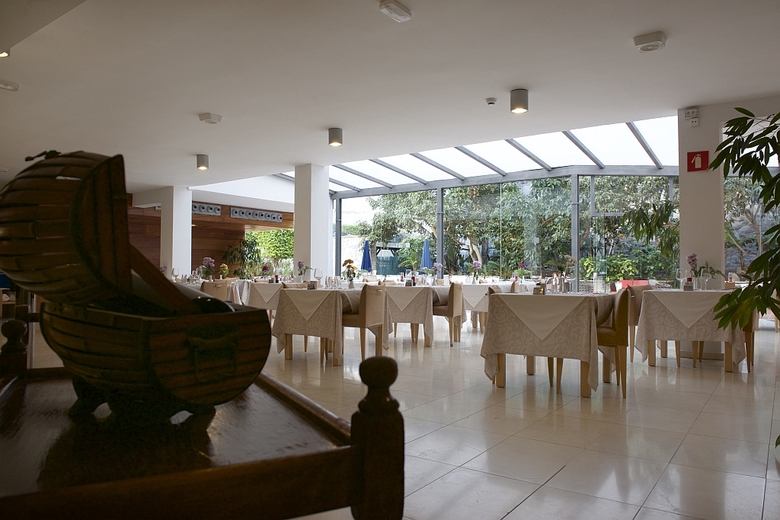 Aparthotel Morasol Suites
