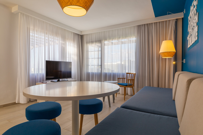 R2 Bah�a Kontiki Beach Apartments