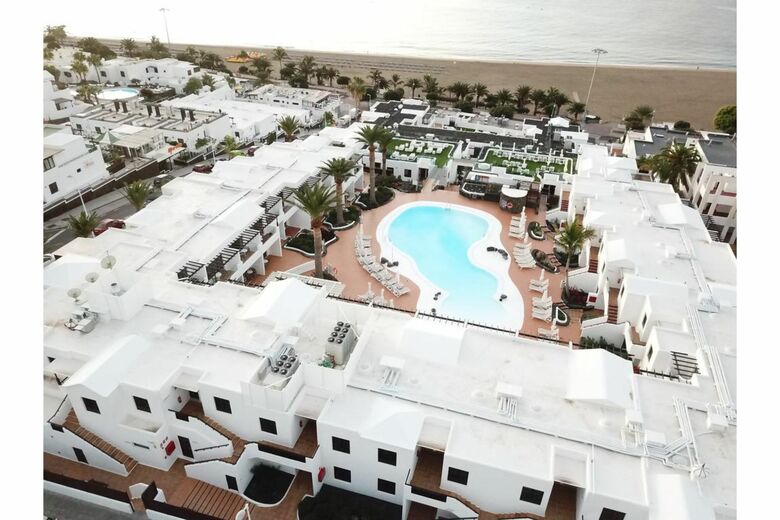 R2 Bah�a Kontiki Beach Apartments