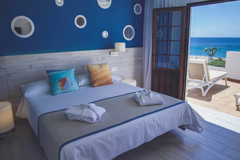 R2 Bah�a Kontiki Beach Apartments