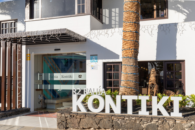 R2 Bah�a Kontiki Beach Apartments