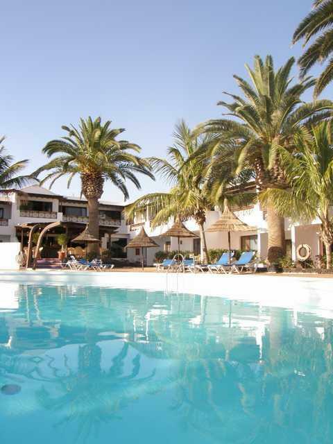 R2 Bah�a Kontiki Beach Apartments