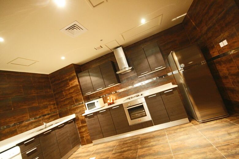 Hotel Al Manzil Suites