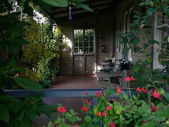 Bed & Breakfast Redcliffe House