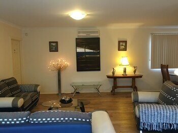 Terrace Central Bed And Breakfast Hotel