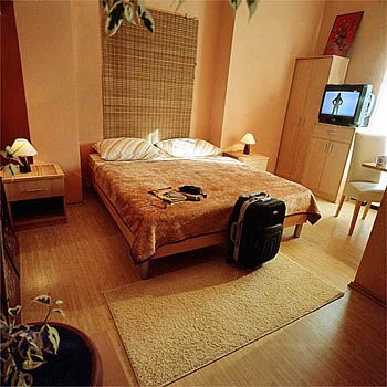 Hotel Shangri La Pension