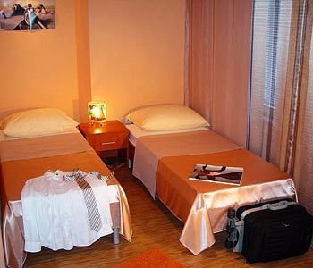 Hotel Shangri La Pension