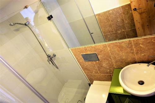 Apartments Uppe Villa