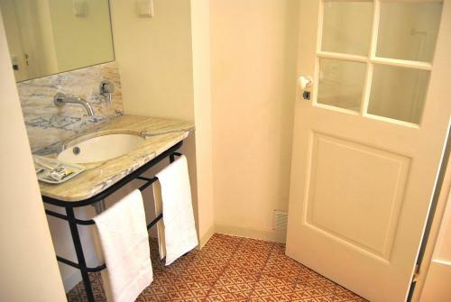 Ama Apartments