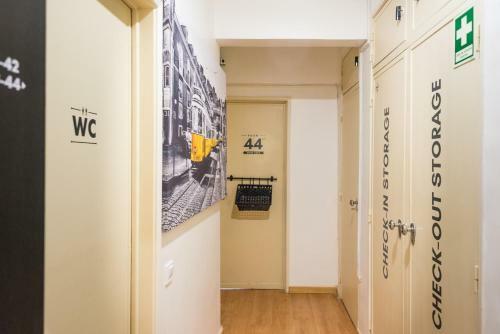Hostal Happy Reception Marqu�s Private Rooms Hostel