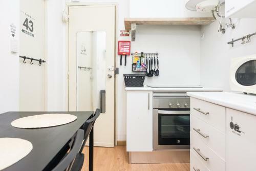 Hostal Happy Reception Marqu�s Private Rooms Hostel