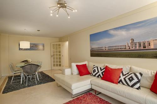Bmyguest - Green Executive Apartment