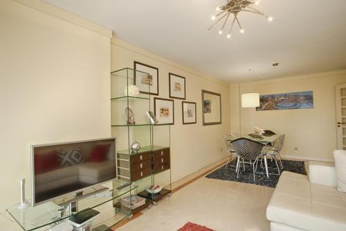 Bmyguest - Green Executive Apartment