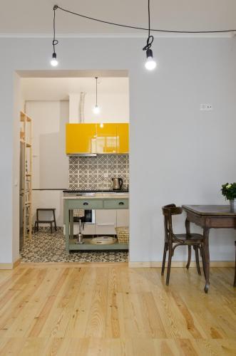Hostal Feel Lisbon B&B