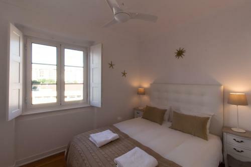Avenida Charm Apartments