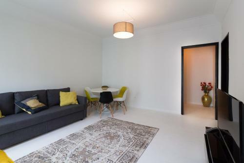 Avenida Charm Apartments