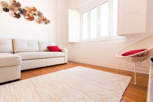 Avenida Charm Apartments