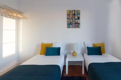 Avenida Charm Apartments