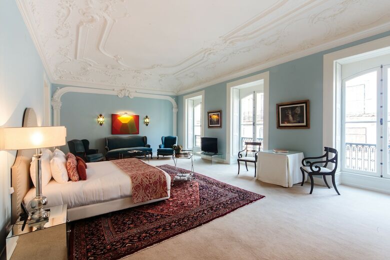 Hostal Dear Lisbon - Palace Chiado Suites