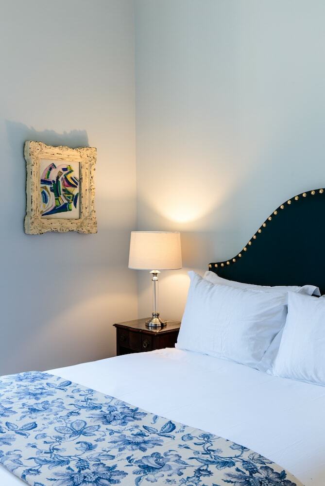 Hostal Dear Lisbon - Palace Chiado Suites