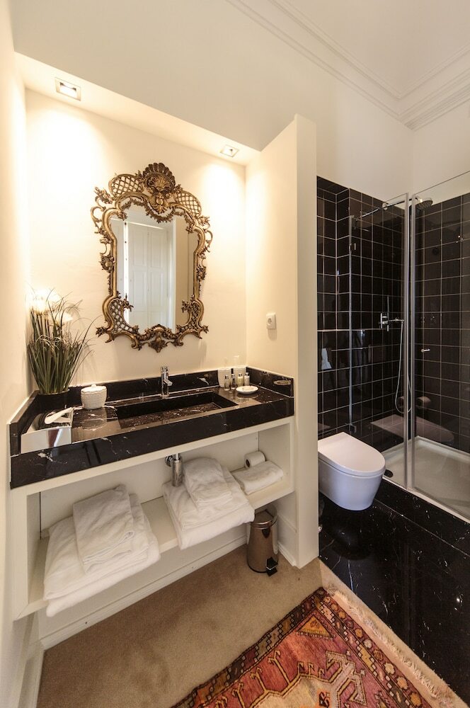 Hostal Dear Lisbon - Palace Chiado Suites