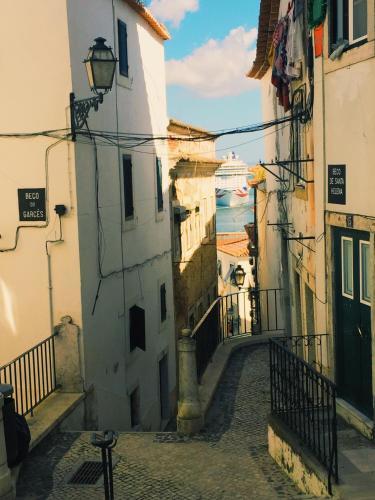 Lisbon Village Apartments Garc�s