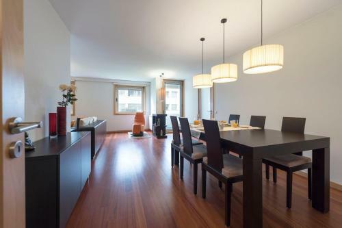 Lovelystay - Oporto Beach Apartment