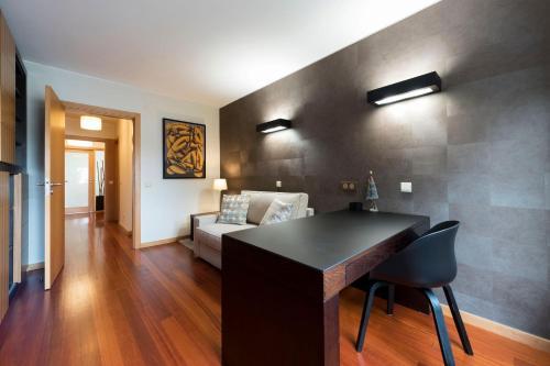 Lovelystay - Oporto Beach Apartment
