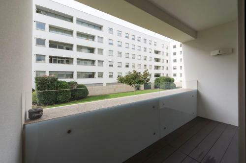 Lovelystay - Oporto Beach Apartment