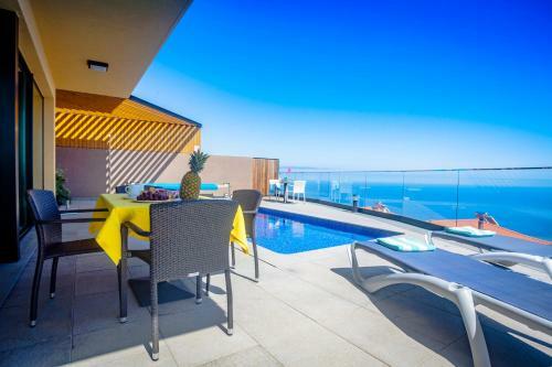 Eden Sun - A Modern Luxury Villa With A Panoramic View