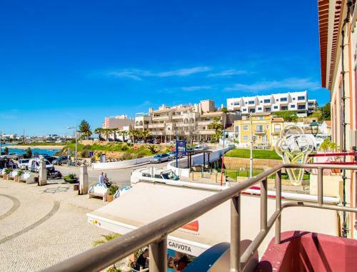 Ferragudo Vintage Apartment With Seaview