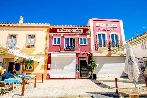 Ferragudo Vintage Apartment With Seaview