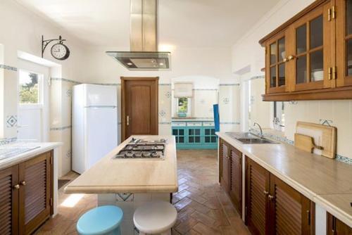 Ferragudo Villa Sleeps 10