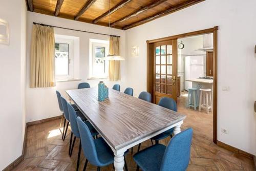 Ferragudo Villa Sleeps 10