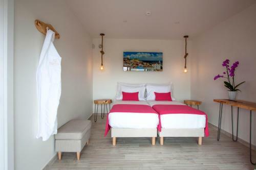 Hotel Hillside House Suites & Spa