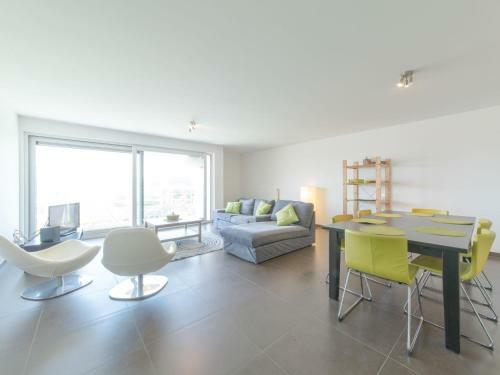 Apartment Parklane