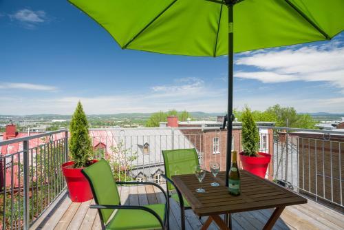 Bed & Breakfast Auberge Ch�teau Des Tourelles