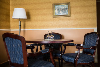 Hotel Chateau Repotel Henri IV