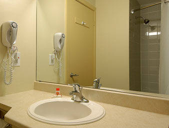 Super 8 Campbellton Hotel