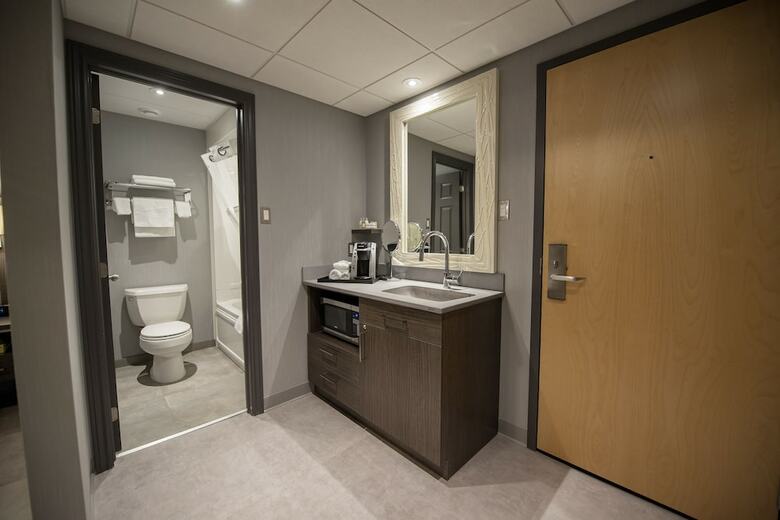 Hotel H�tel & Suites Le Dauphin