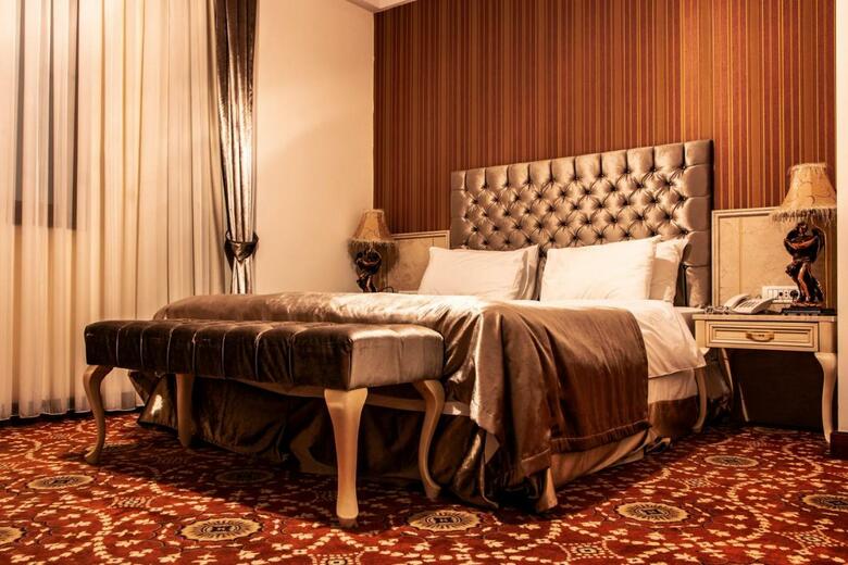 Atropat Hotel