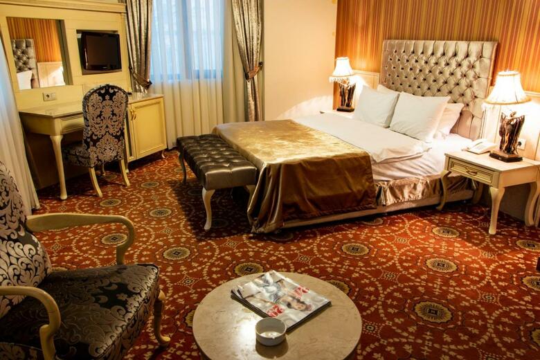 Atropat Hotel