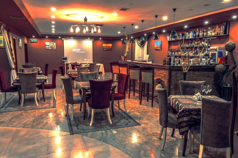 Atropat Hotel