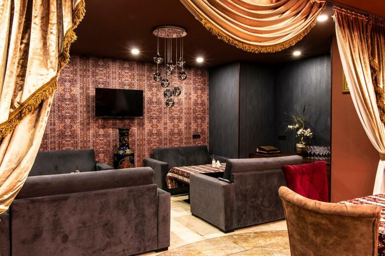Atropat Hotel