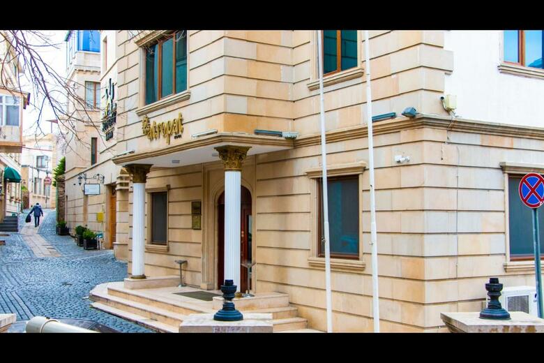 Atropat Hotel