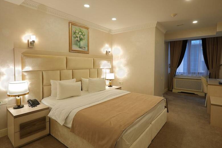 Hotel Ganjali Plaza
