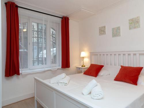 Lantsheere Halldis Apartments